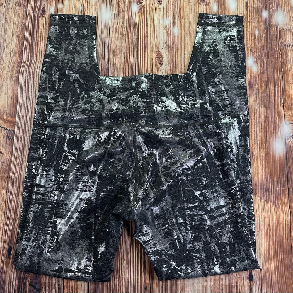 LULULEMON WUNDER UNDER HR BRINDLE FOIL 28 HIGH SHINE FOIL  LEGGINGS SIZE 6